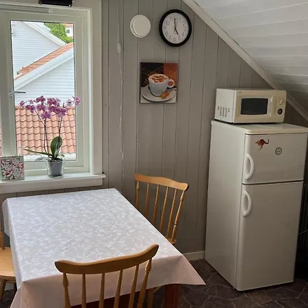 Apartament Sentral Leilighet I 3. Etg. Sorvendt Med Utsikt