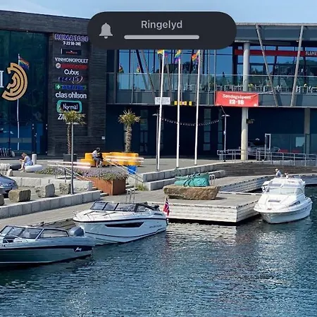 Sentral Leilighet I 3. Etg. Sorvendt Med Utsikt *